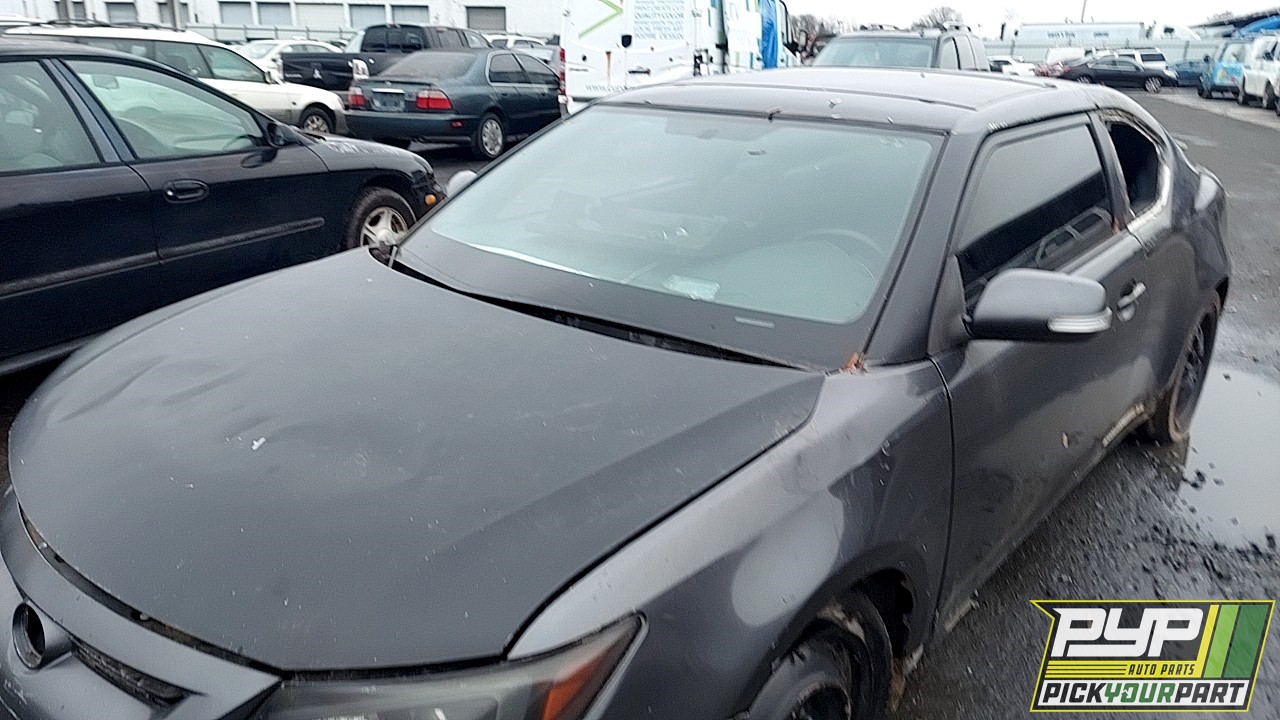 2013 SCION TC partes disponibles