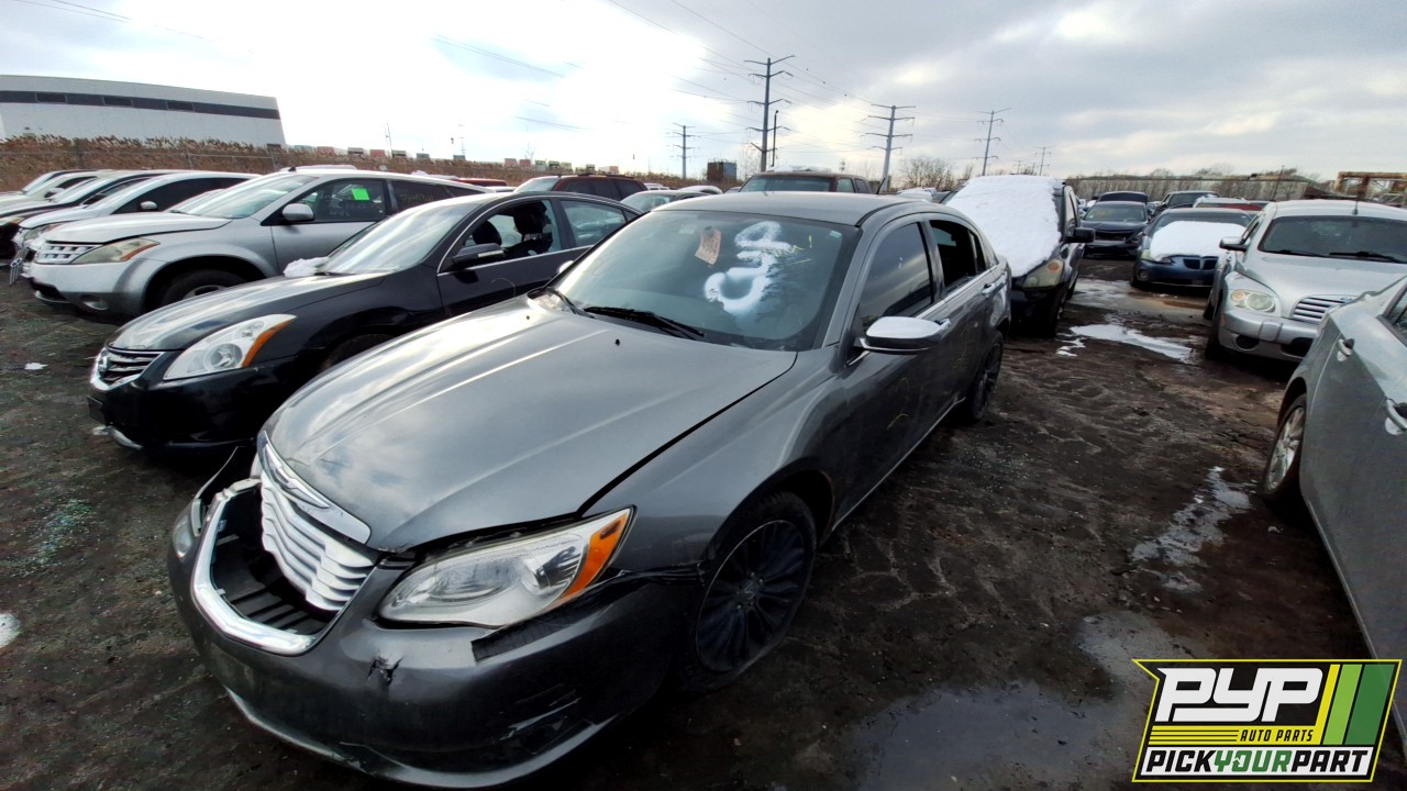 2012 CHRYSLER 200 partes disponibles