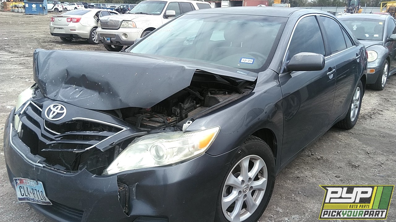 2011 TOYOTA CAMRY partes disponibles