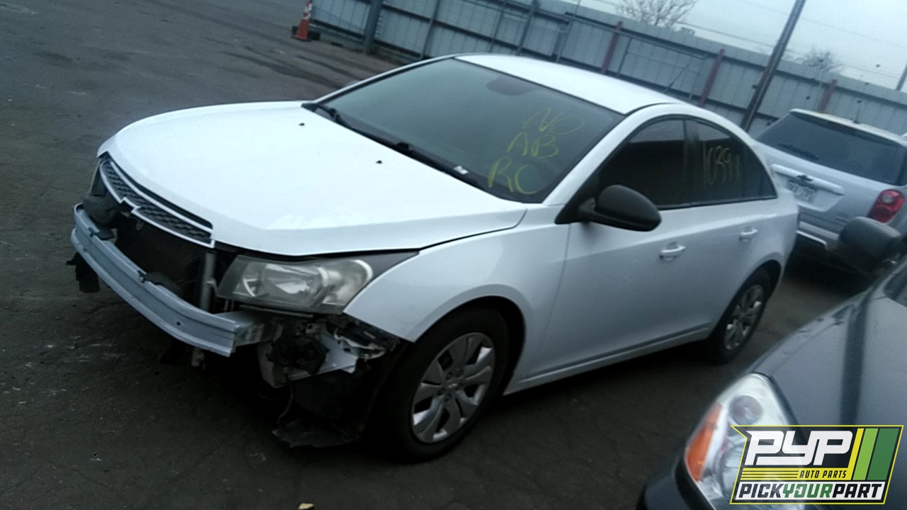 2013 CHEVROLET CRUZE partes disponibles