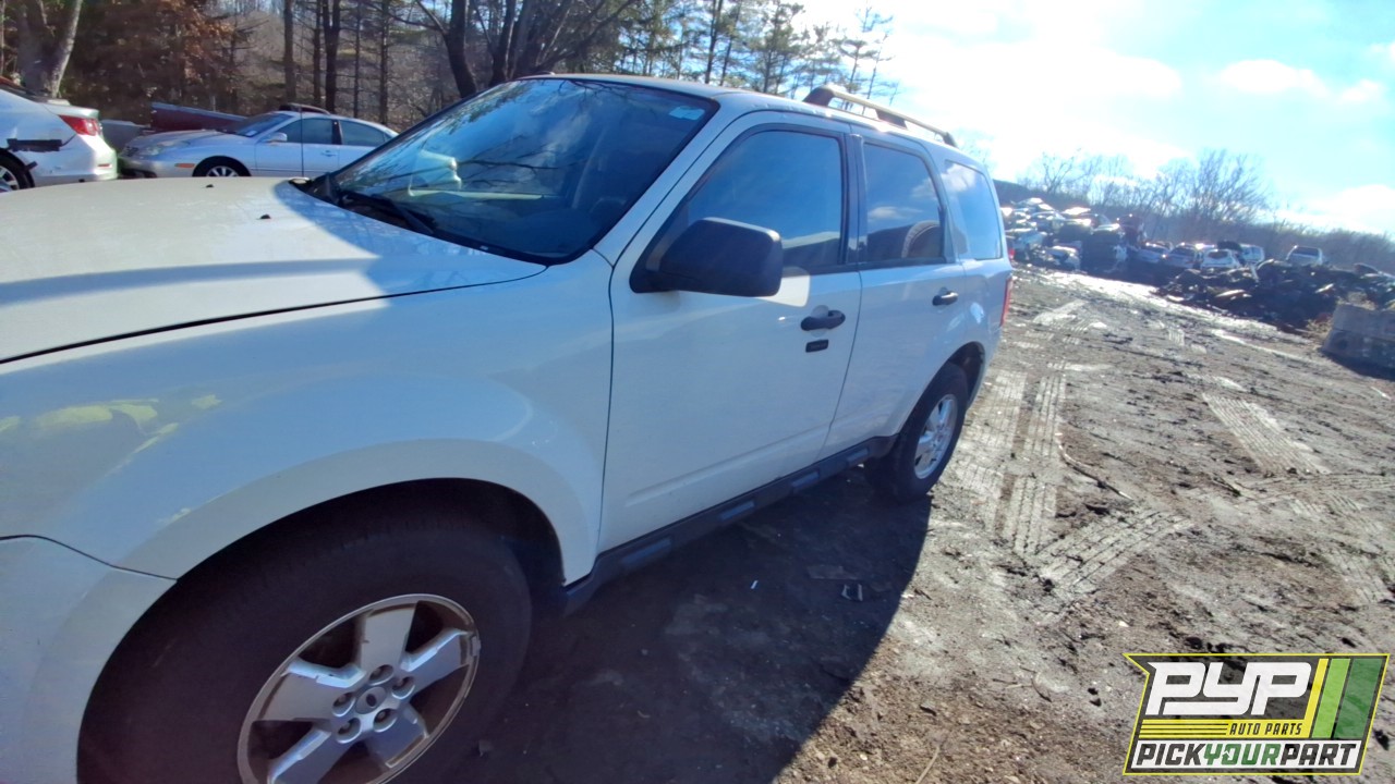 2009 FORD ESCAPE available for parts
