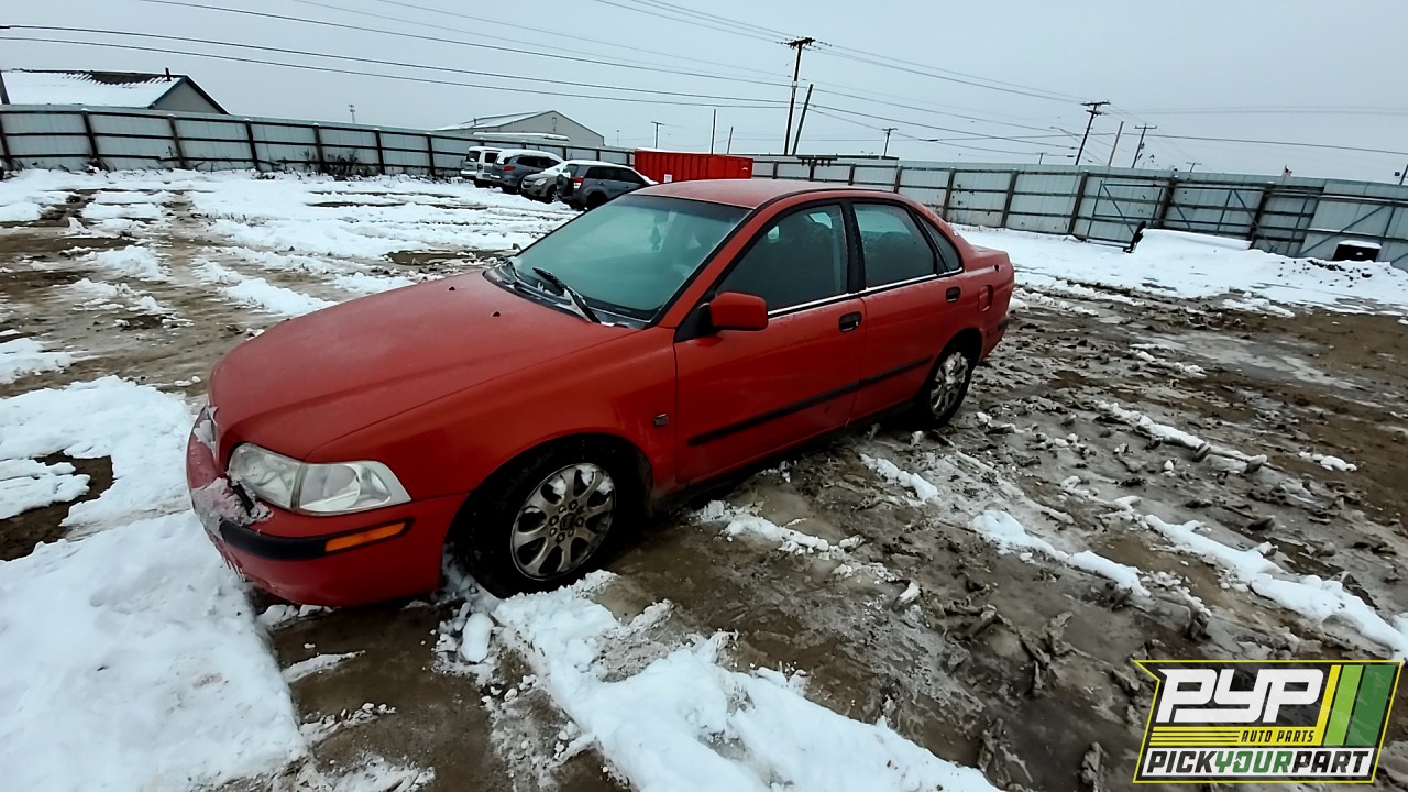 2002 VOLVO S40 available for parts