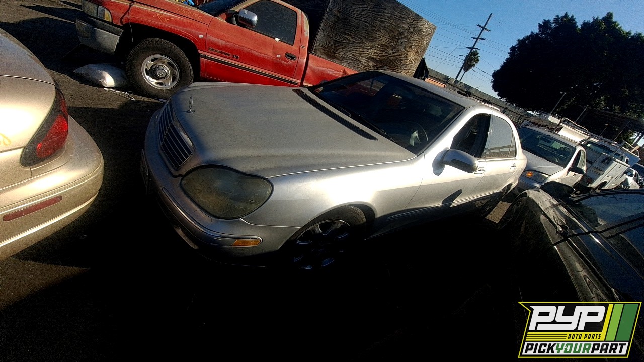 2000 MERCEDES-BENZ S430 partes disponibles