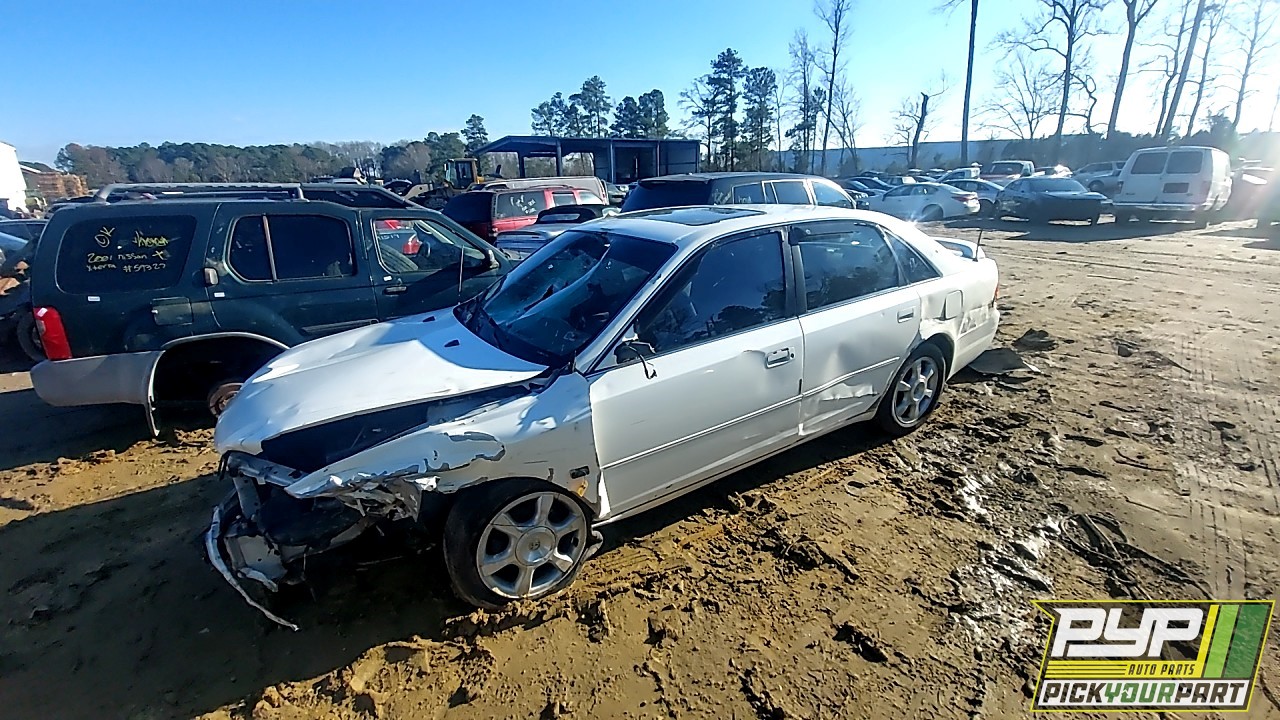 2002 TOYOTA AVALON available for parts