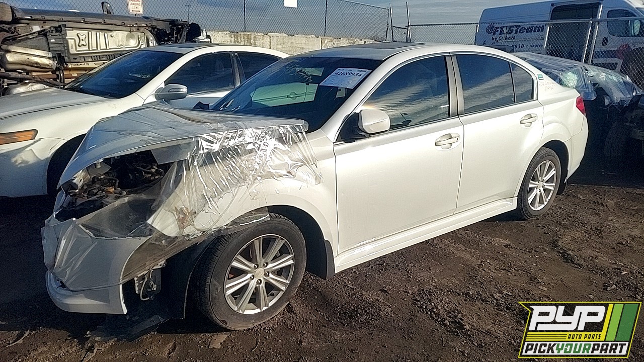 2012 SUBARU LEGACY partes disponibles