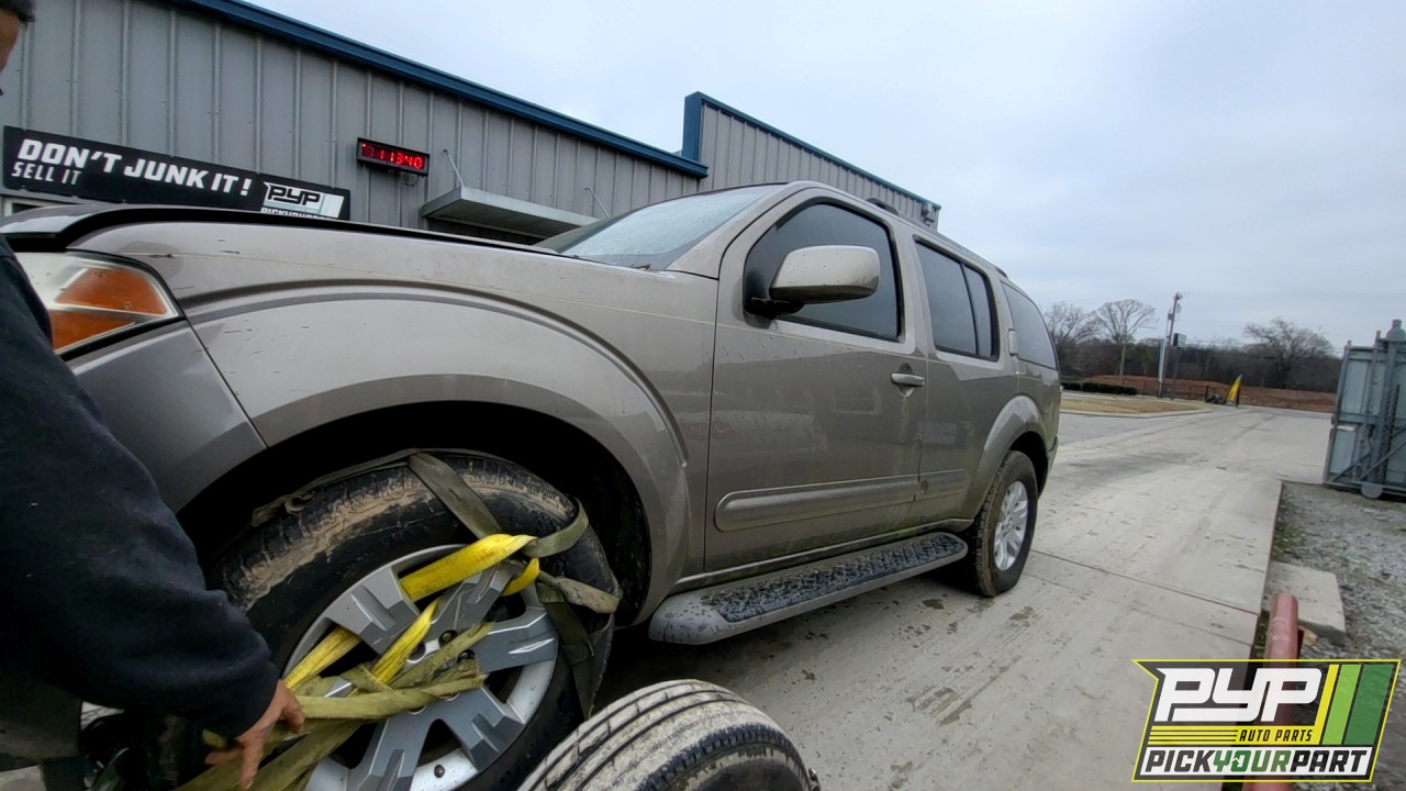 2006 NISSAN PATHFINDER partes disponibles