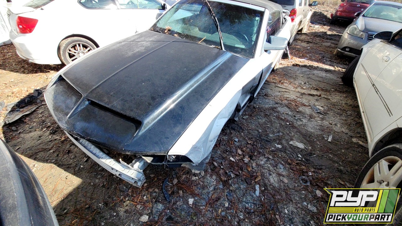 2006 FORD MUSTANG available for parts