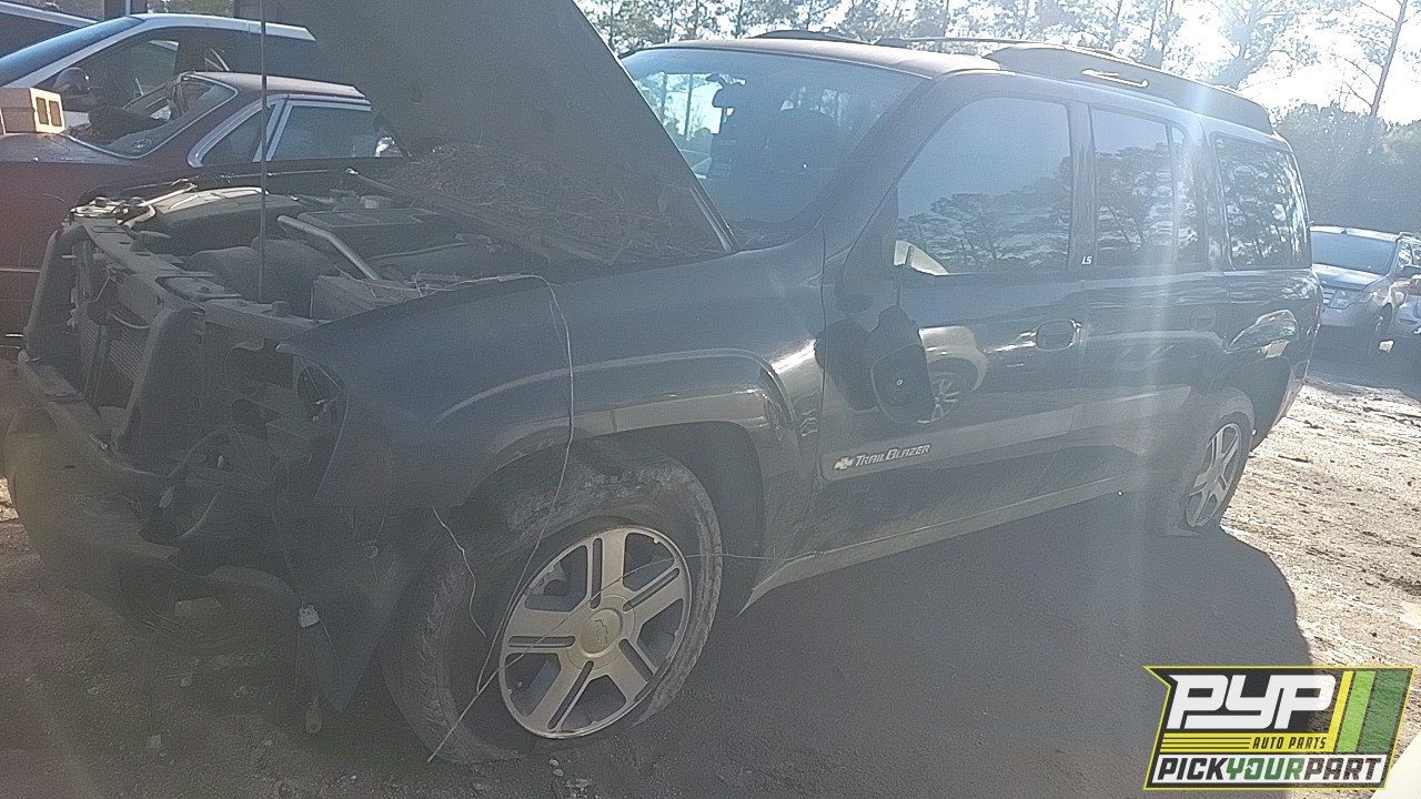 2004 CHEVROLET TRAILBLAZER EXT available for parts