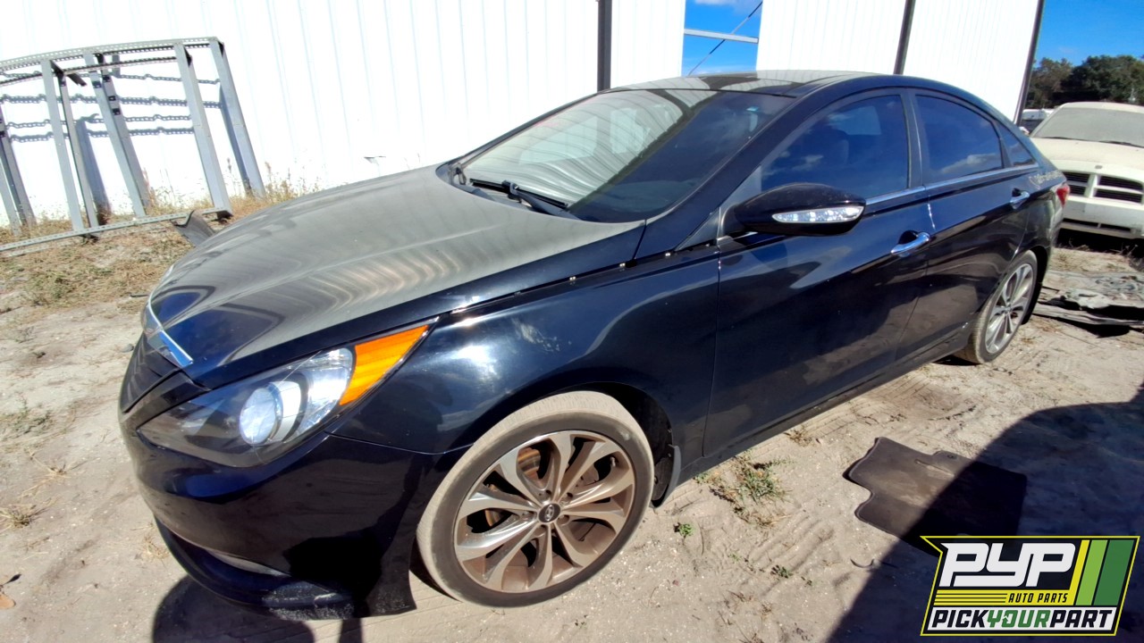 2013 HYUNDAI SONATA available for parts