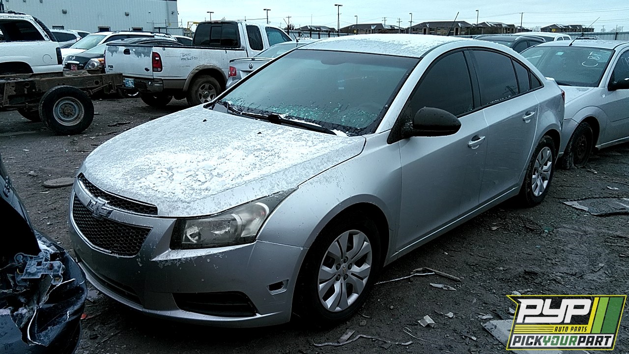 2013 CHEVROLET CRUZE partes disponibles
