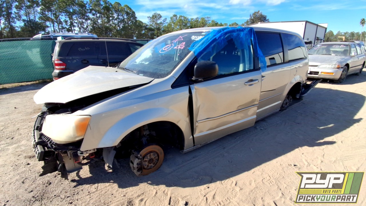 2013 DODGE GRAND CARAVAN available for parts