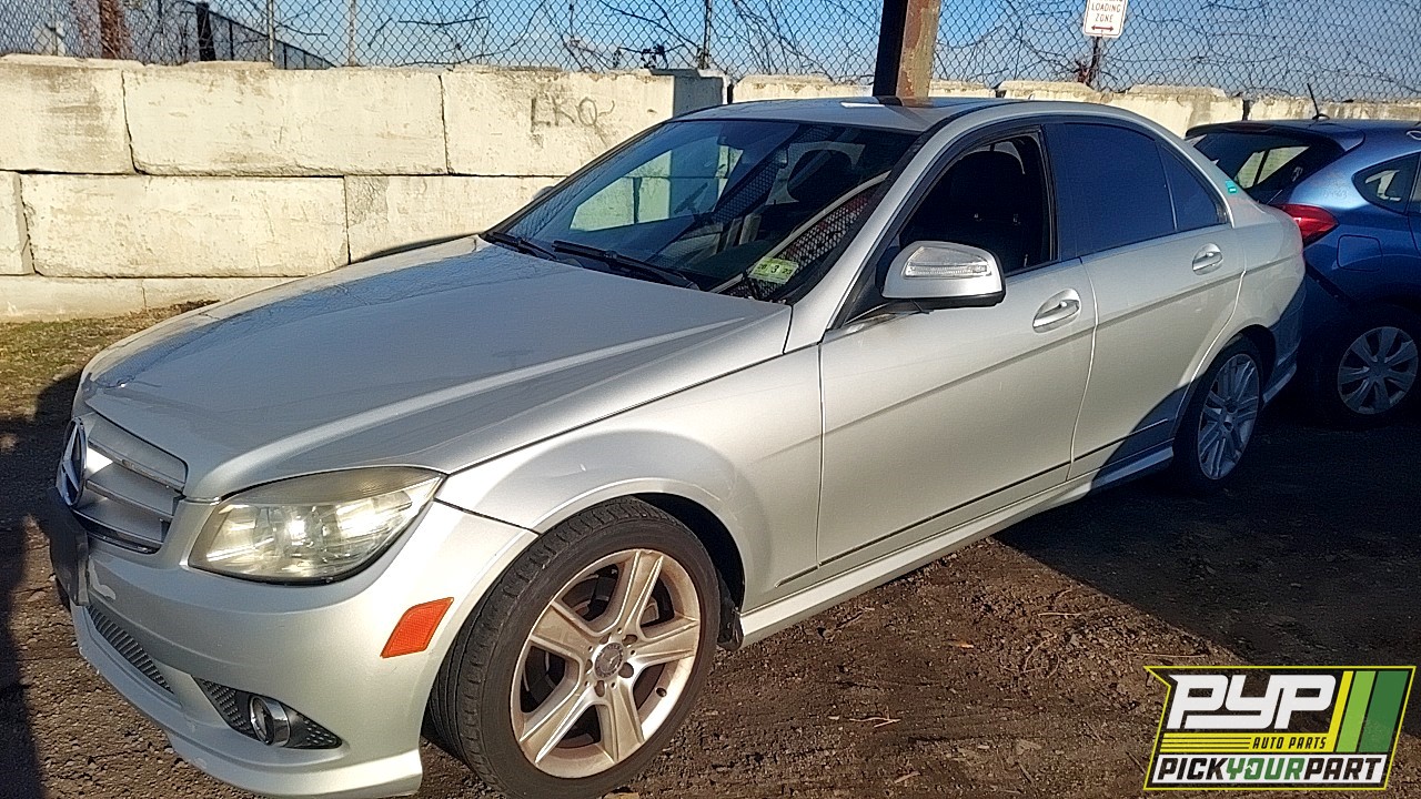 2008 MERCEDES-BENZ C300 partes disponibles