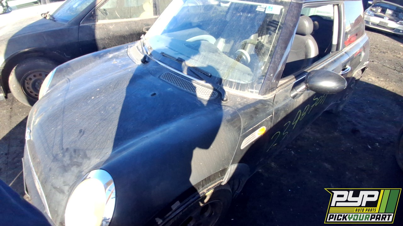 2004 MINI COOPER partes disponibles