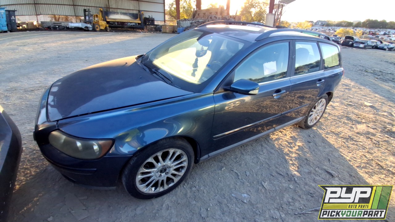 2005 VOLVO V50 partes disponibles