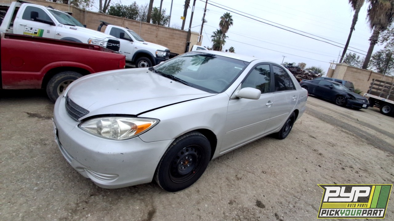 2004 TOYOTA CAMRY partes disponibles