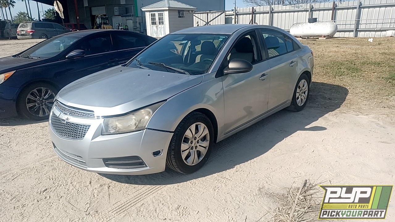 2014 CHEVROLET CRUZE partes disponibles