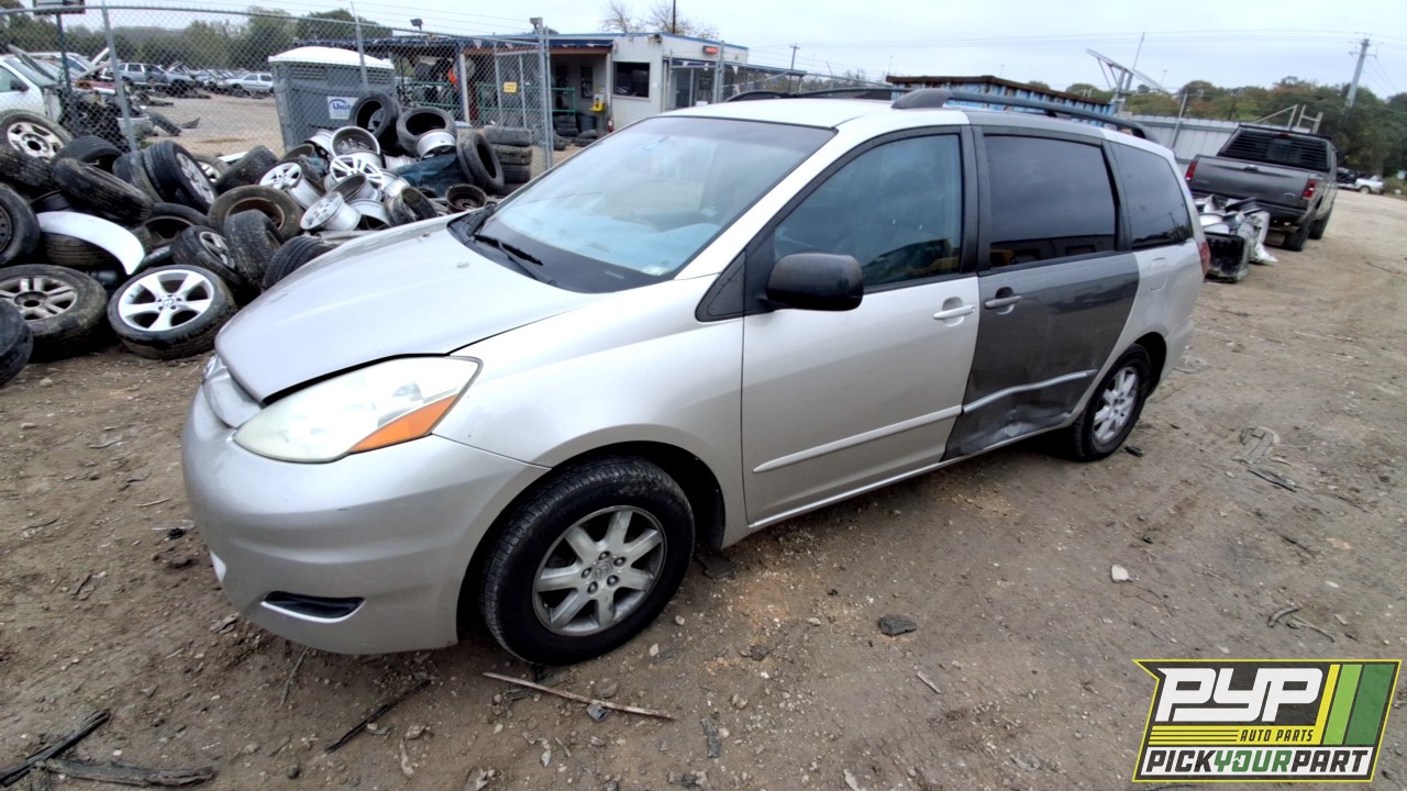 2006 TOYOTA SIENNA available for parts