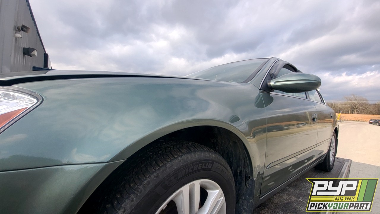 2004 NISSAN ALTIMA available for parts