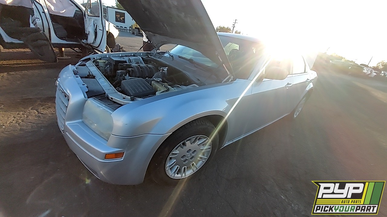 2008 CHRYSLER 300 partes disponibles