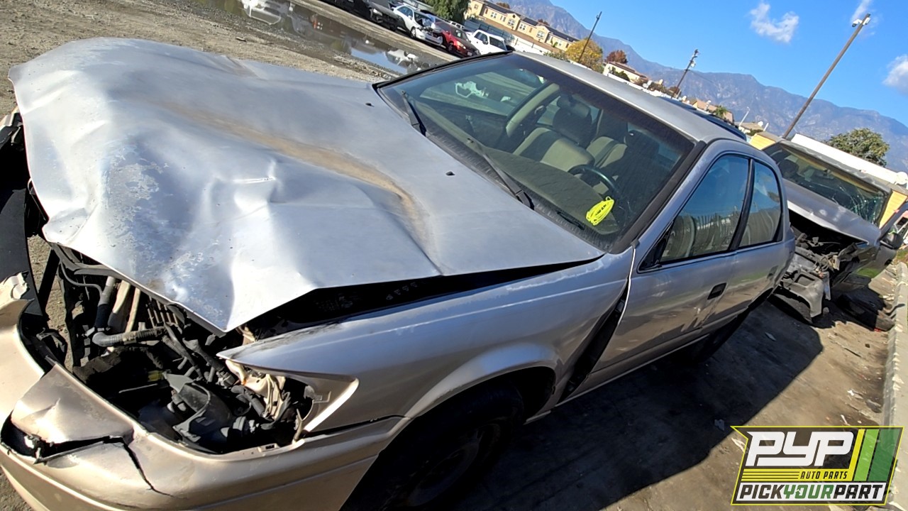 2000 TOYOTA CAMRY partes disponibles