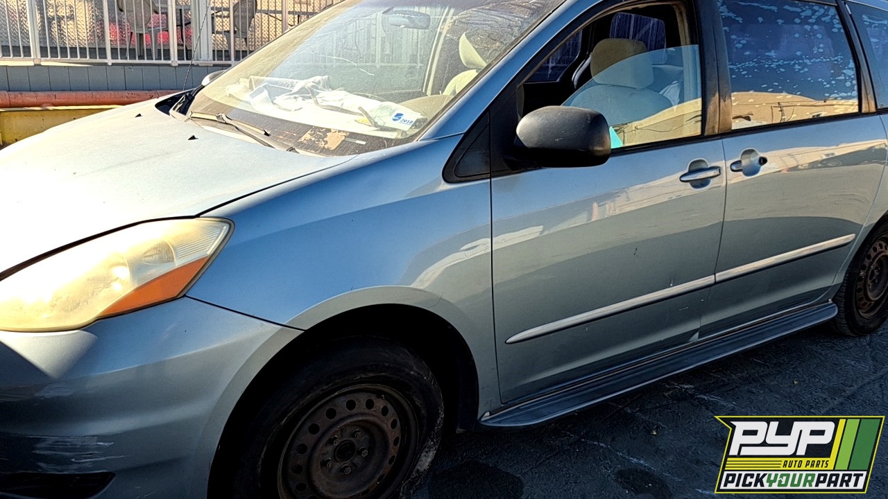 2006 TOYOTA SIENNA partes disponibles