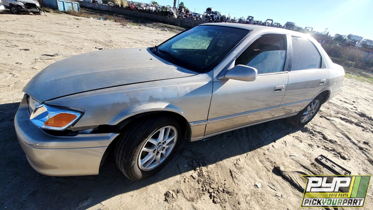 2000 TOYOTA CAMRY partes disponibles
