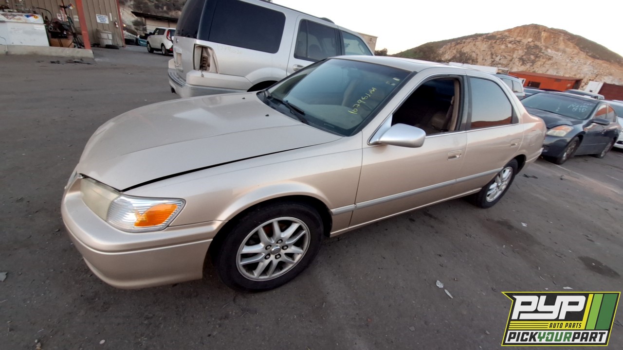 2000 TOYOTA CAMRY partes disponibles
