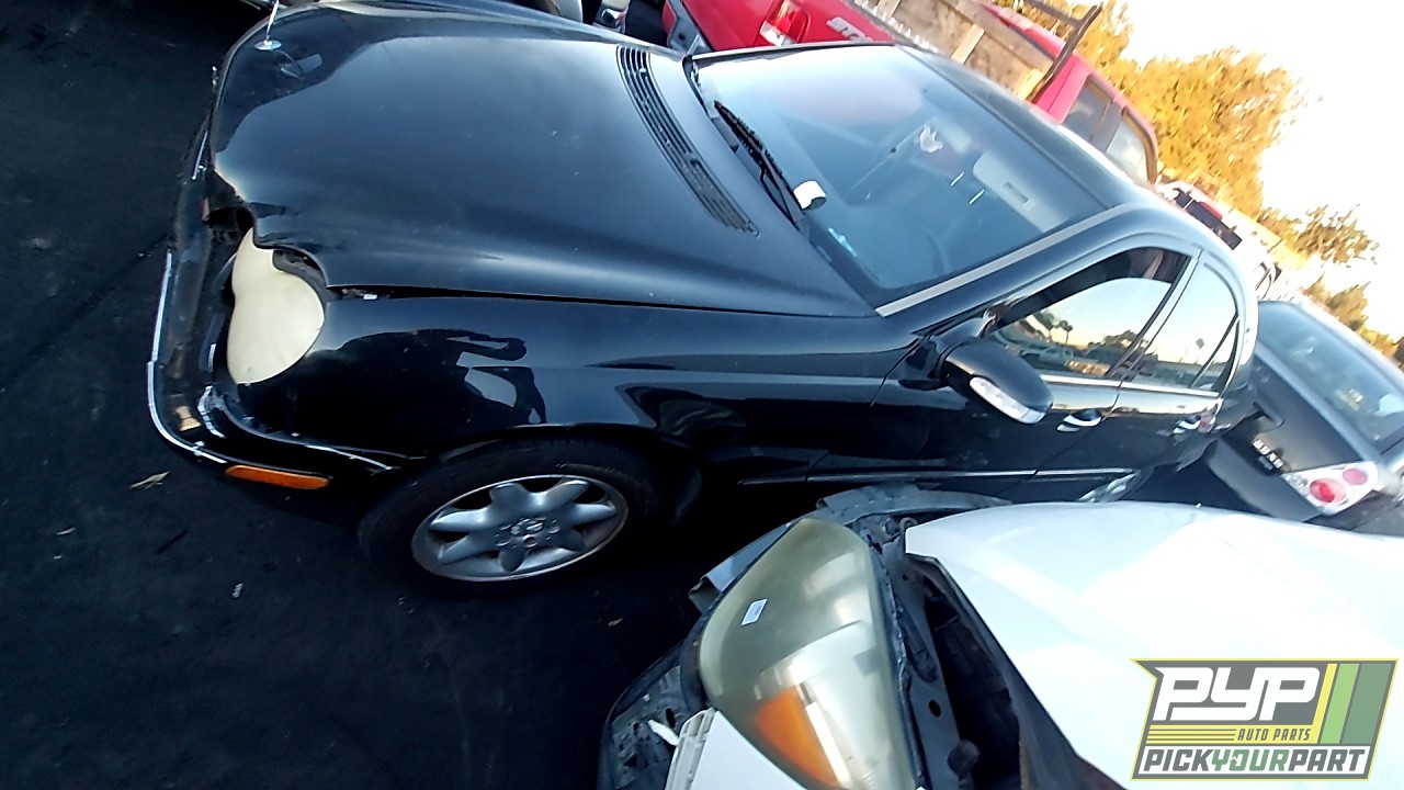 2002 MERCEDES-BENZ C240 partes disponibles
