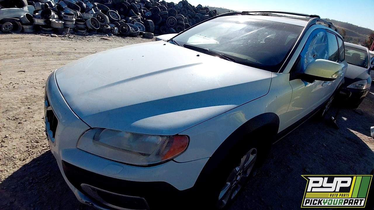 2008 VOLVO XC70 available for parts