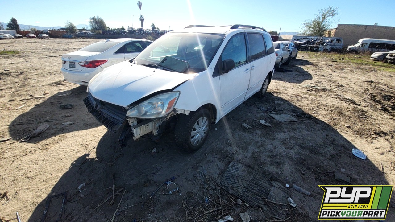 2005 TOYOTA SIENNA partes disponibles