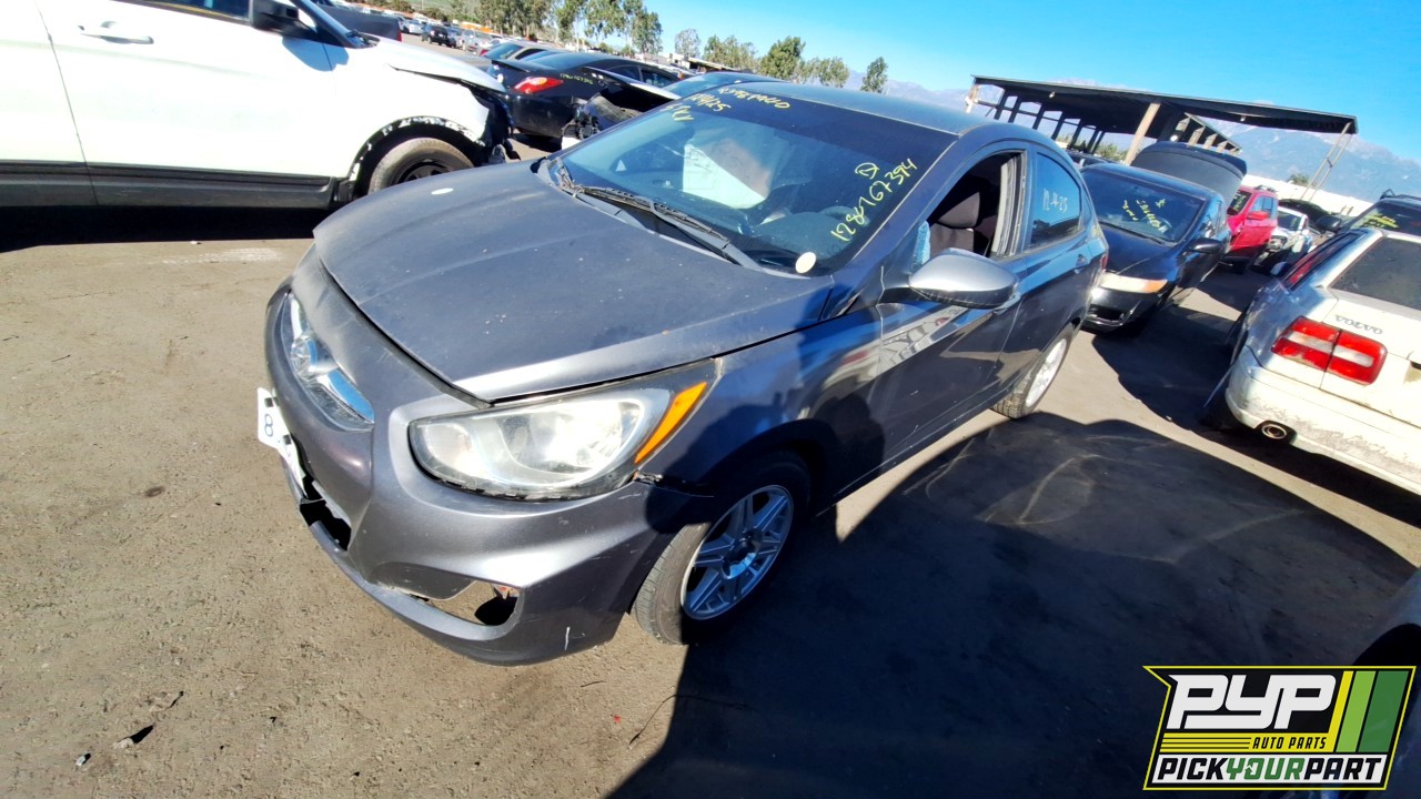 2013 HYUNDAI ACCENT partes disponibles