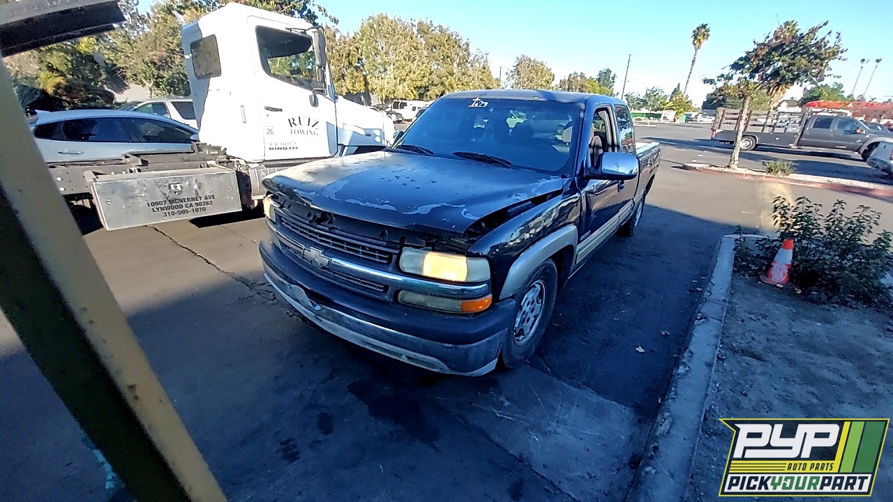 2001 CHEVROLET SILVERADO 1500 available for parts