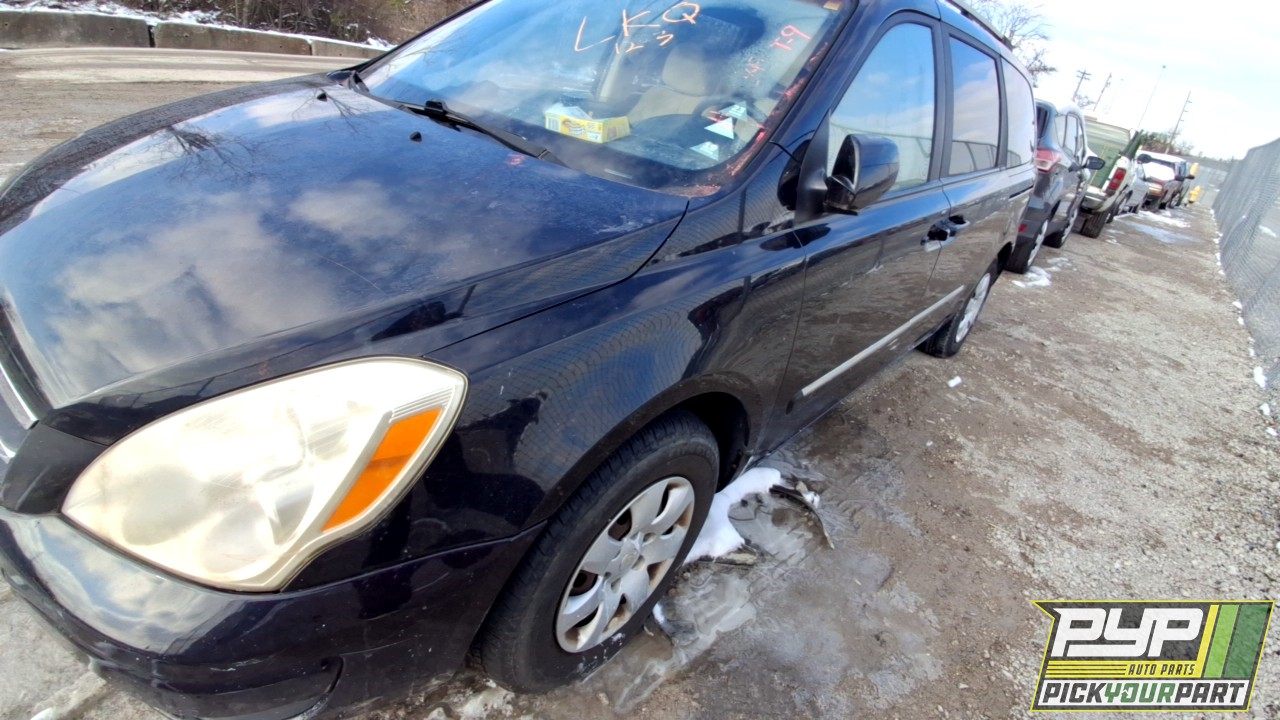 2007 HYUNDAI ENTOURAGE available for parts