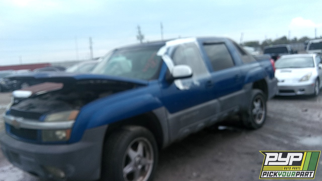 2003 CHEVROLET AVALANCHE 1500 available for parts