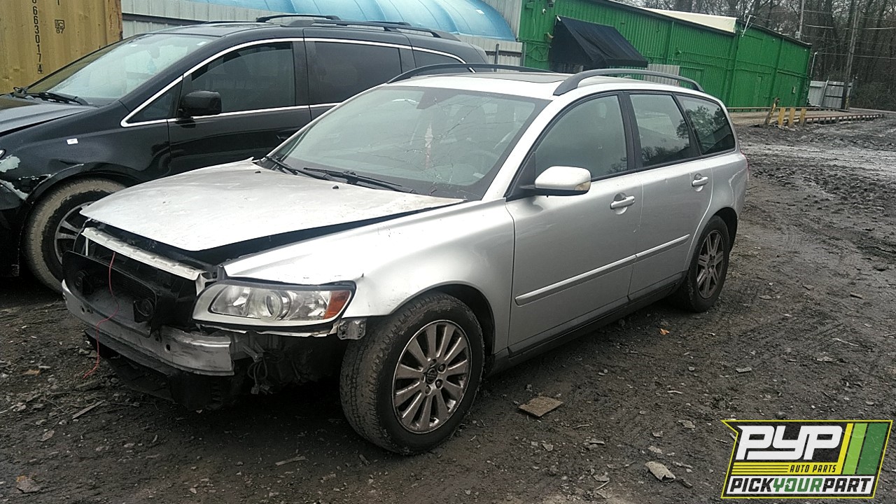 2006 VOLVO V50 partes disponibles