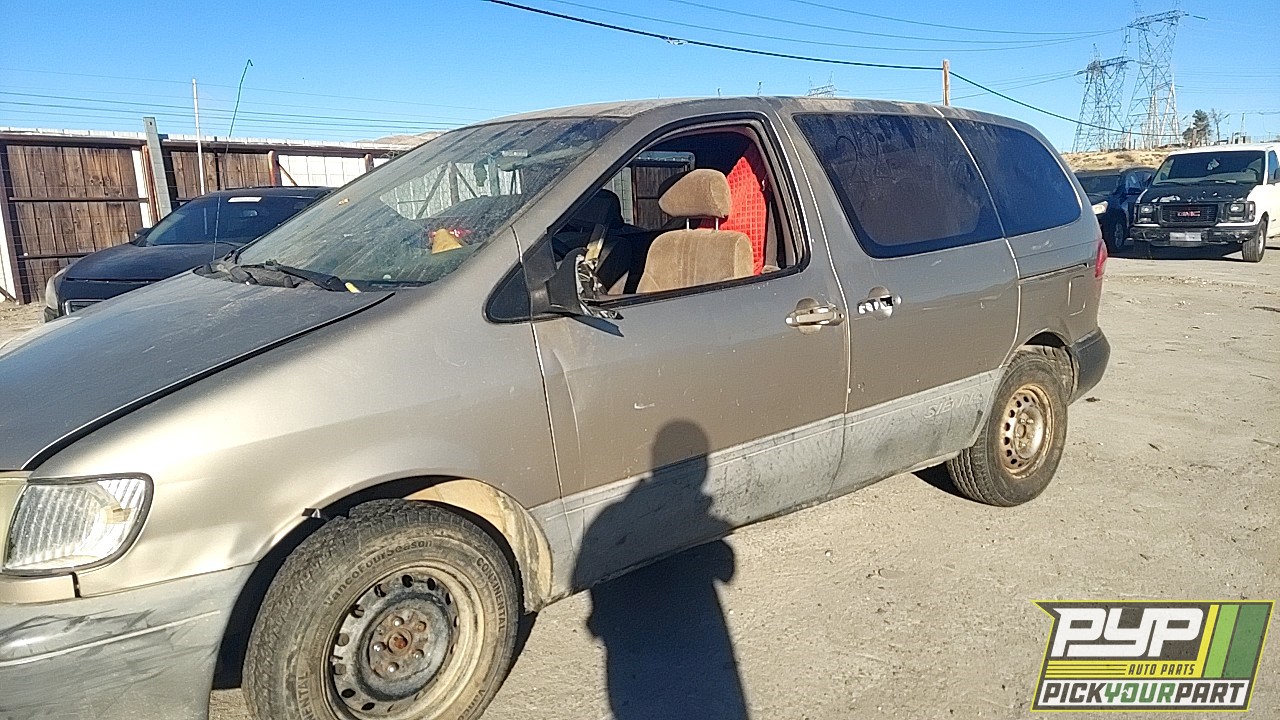 2001 TOYOTA SIENNA available for parts