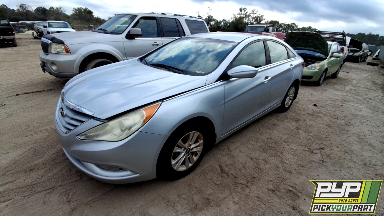 2013 HYUNDAI SONATA available for parts