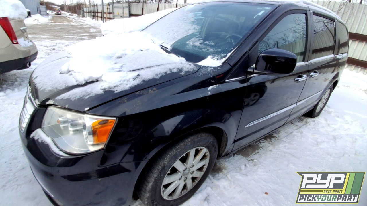2016 CHRYSLER TOWN & COUNTRY partes disponibles
