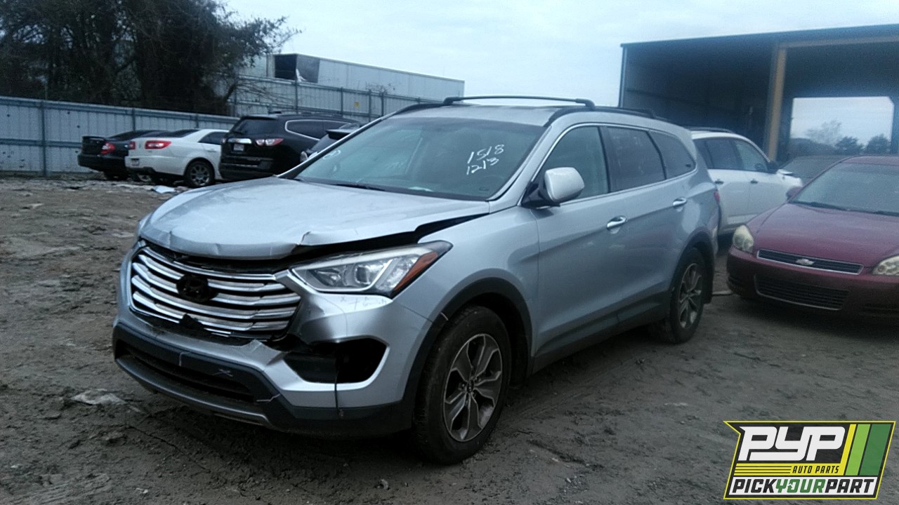 2014 HYUNDAI SANTA FE available for parts