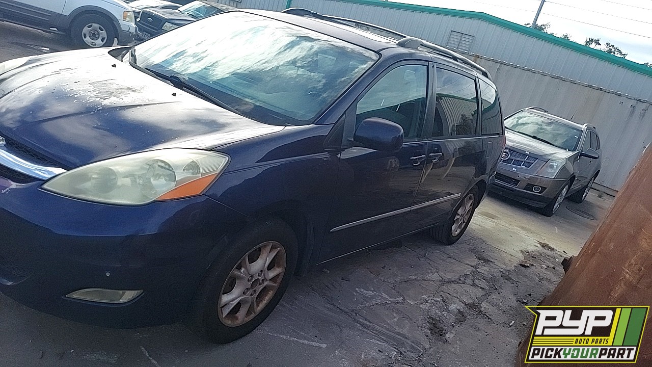 2006 TOYOTA SIENNA available for parts