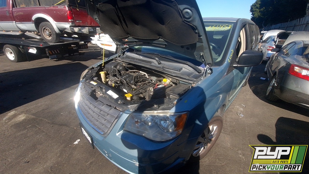 2008 CHRYSLER TOWN & COUNTRY partes disponibles