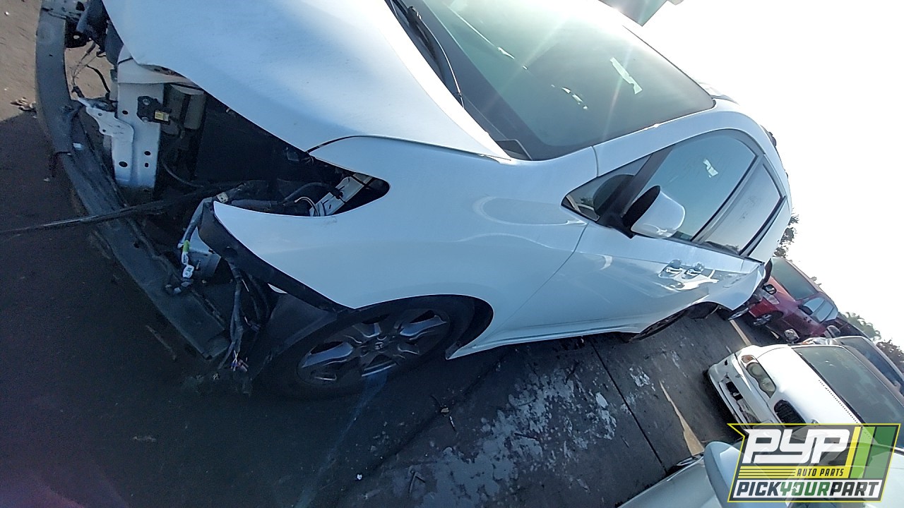 2017 TOYOTA SIENNA available for parts