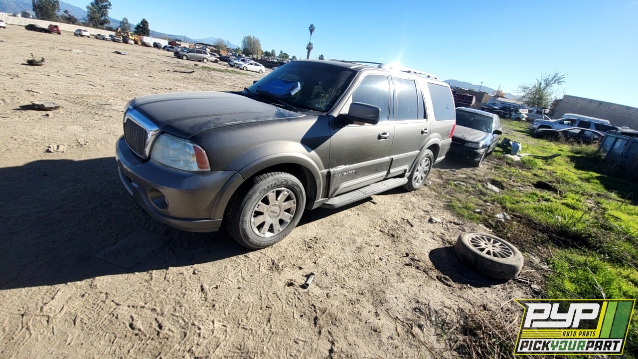 2004 LINCOLN NAVIGATOR available for parts