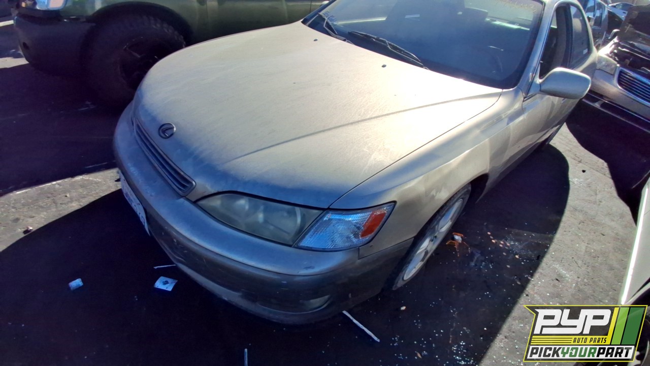 2000 LEXUS ES300 available for parts