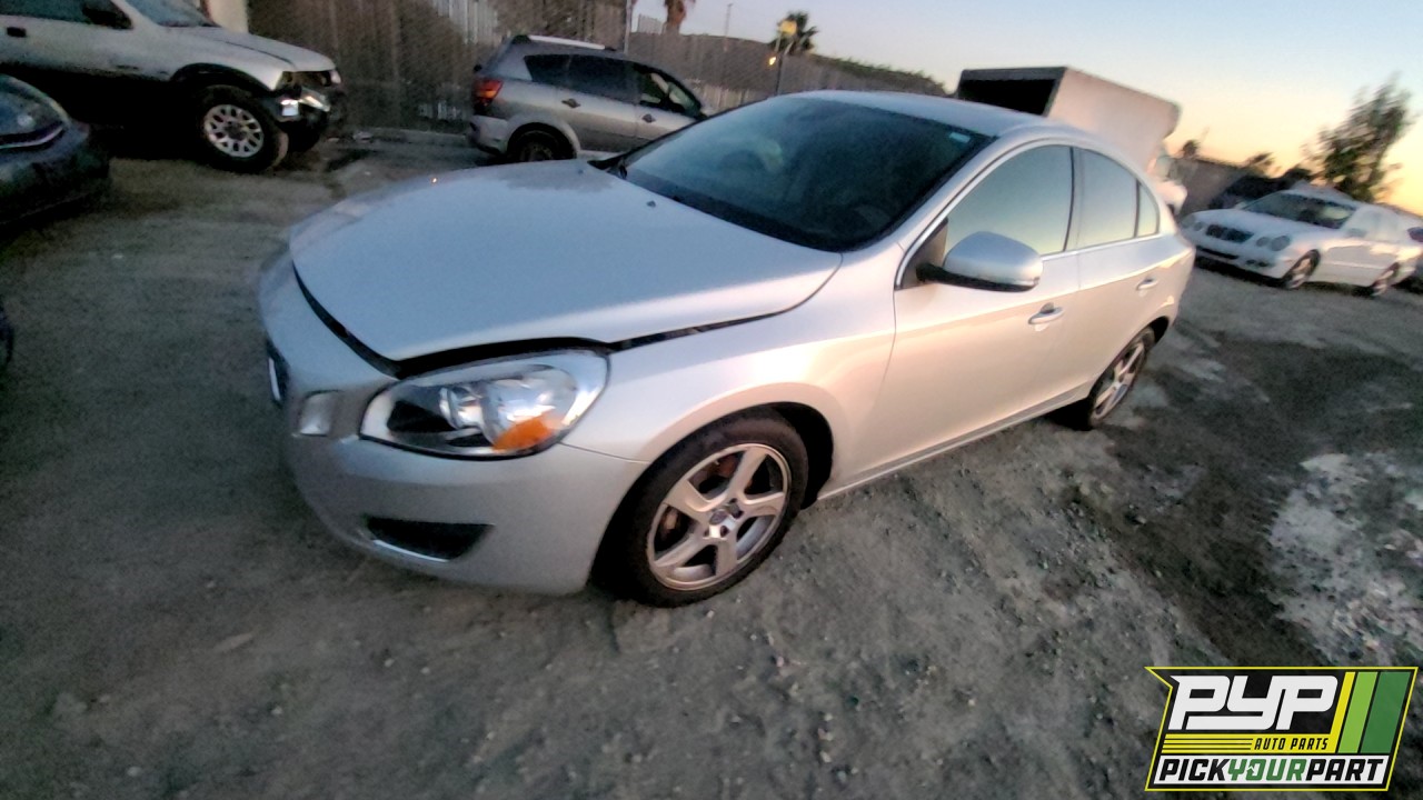 2012 VOLVO S60 partes disponibles