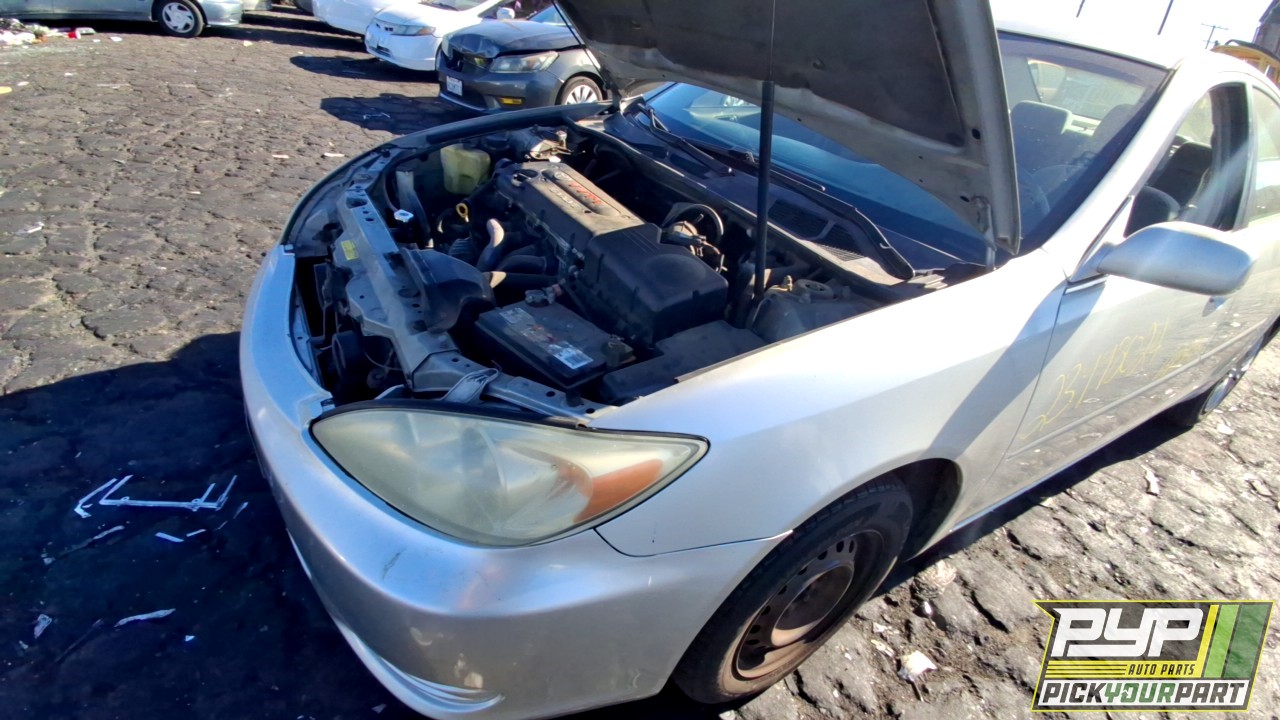 2003 TOYOTA CAMRY partes disponibles
