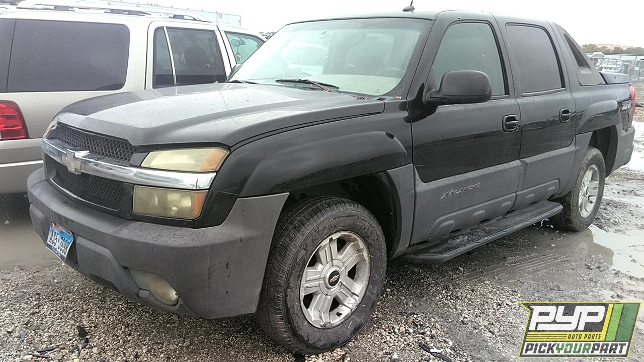 2004 CHEVROLET AVALANCHE 1500 available for parts