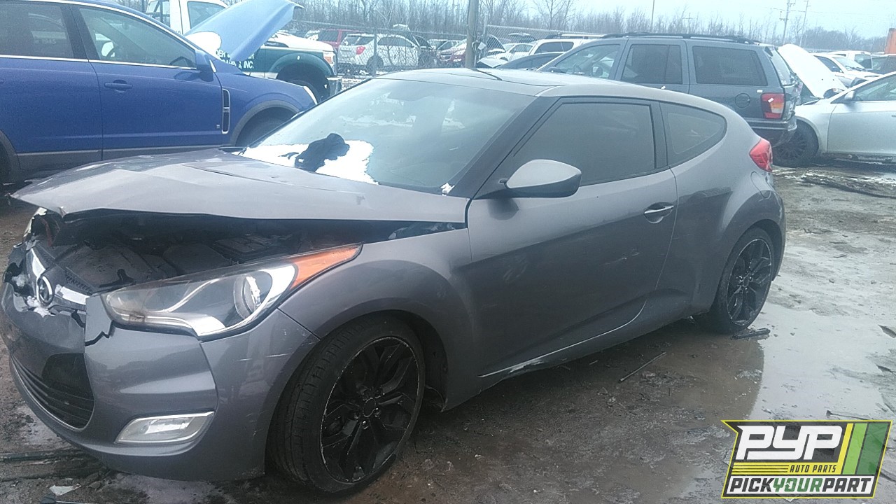 2013 HYUNDAI VELOSTER partes disponibles
