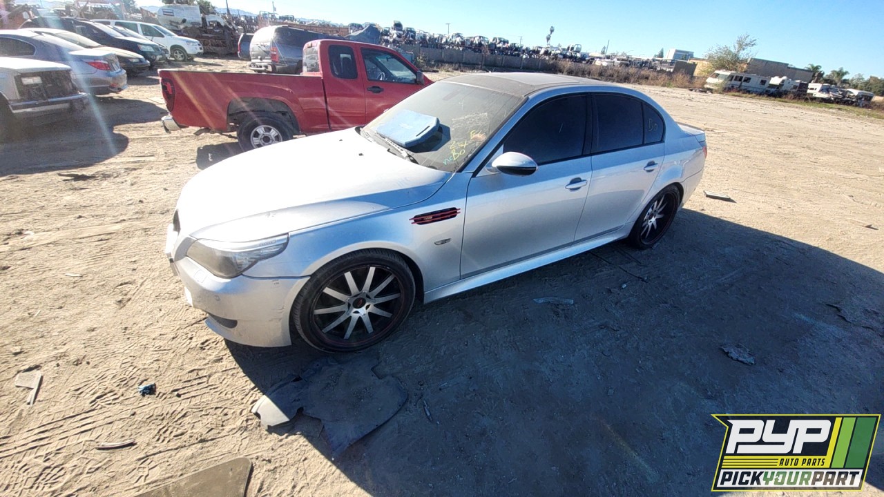 2004 BMW 545I partes disponibles