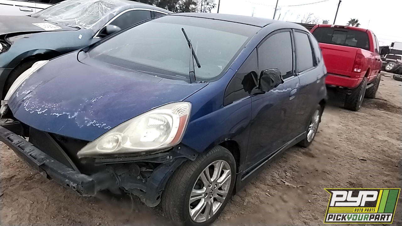 2009 HONDA FIT available for parts